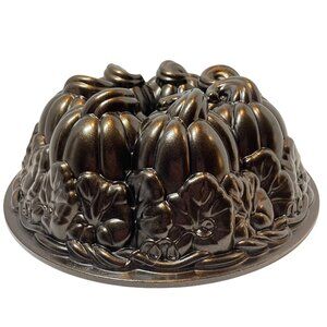 Nordic Ware Cast Aluminum Pumpkin Patch Bundt Pan Seasonal Fall Bakeware Nonstic